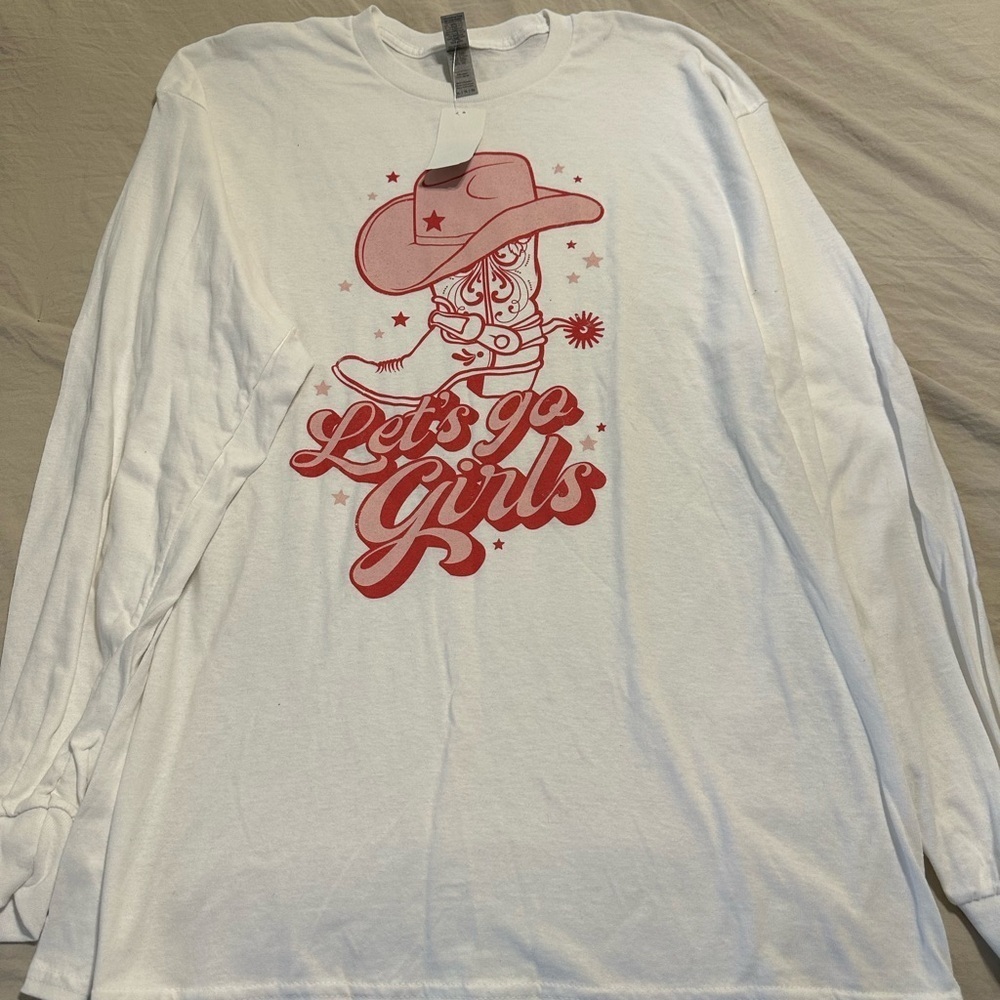 Spring Must-Have: Brand New Gildan Long Sleeve Tee (XL) - Picture 1 of 3